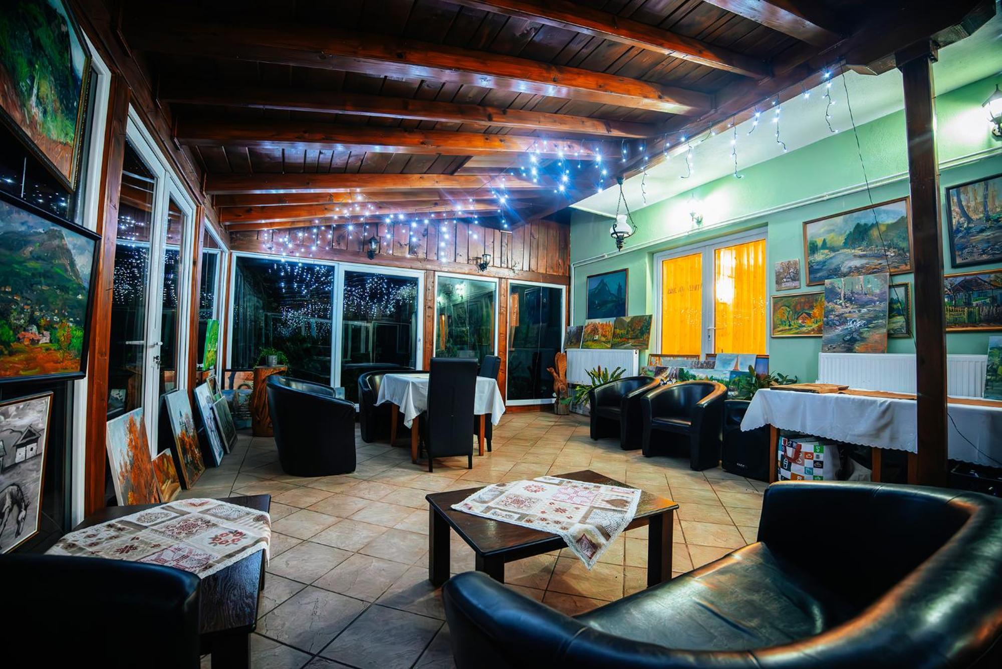 Pensiunea Limpedea ไบอา-สปรี ภายนอก รูปภาพ